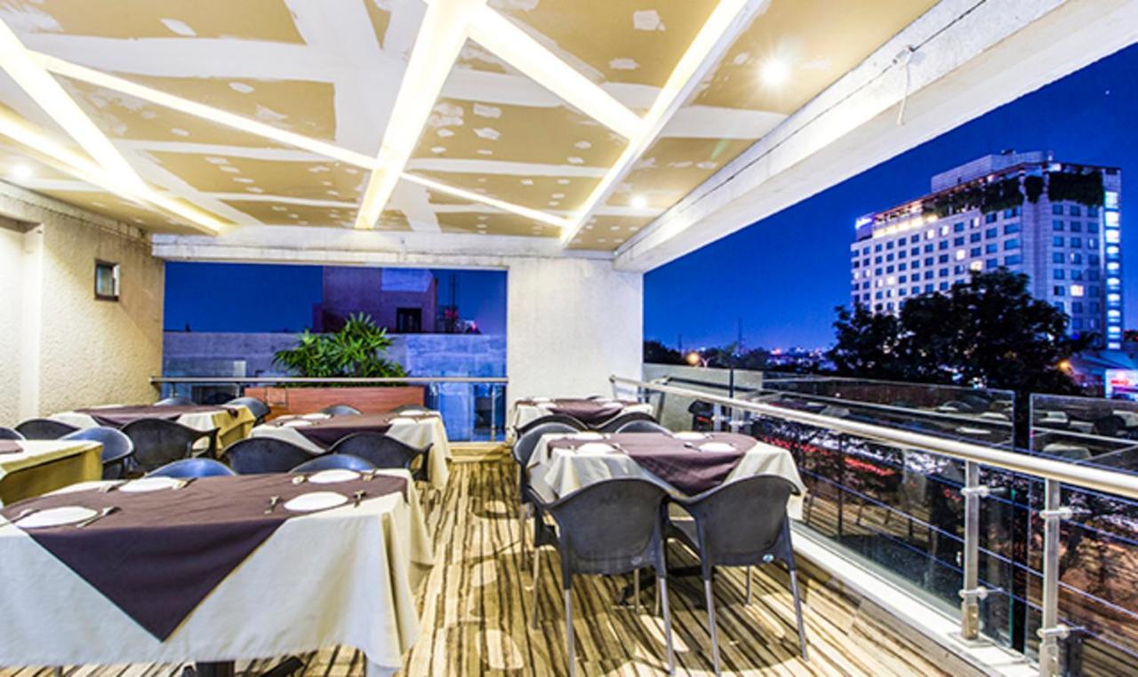 Fabhotel Prime Avenue Indore Buitenkant foto