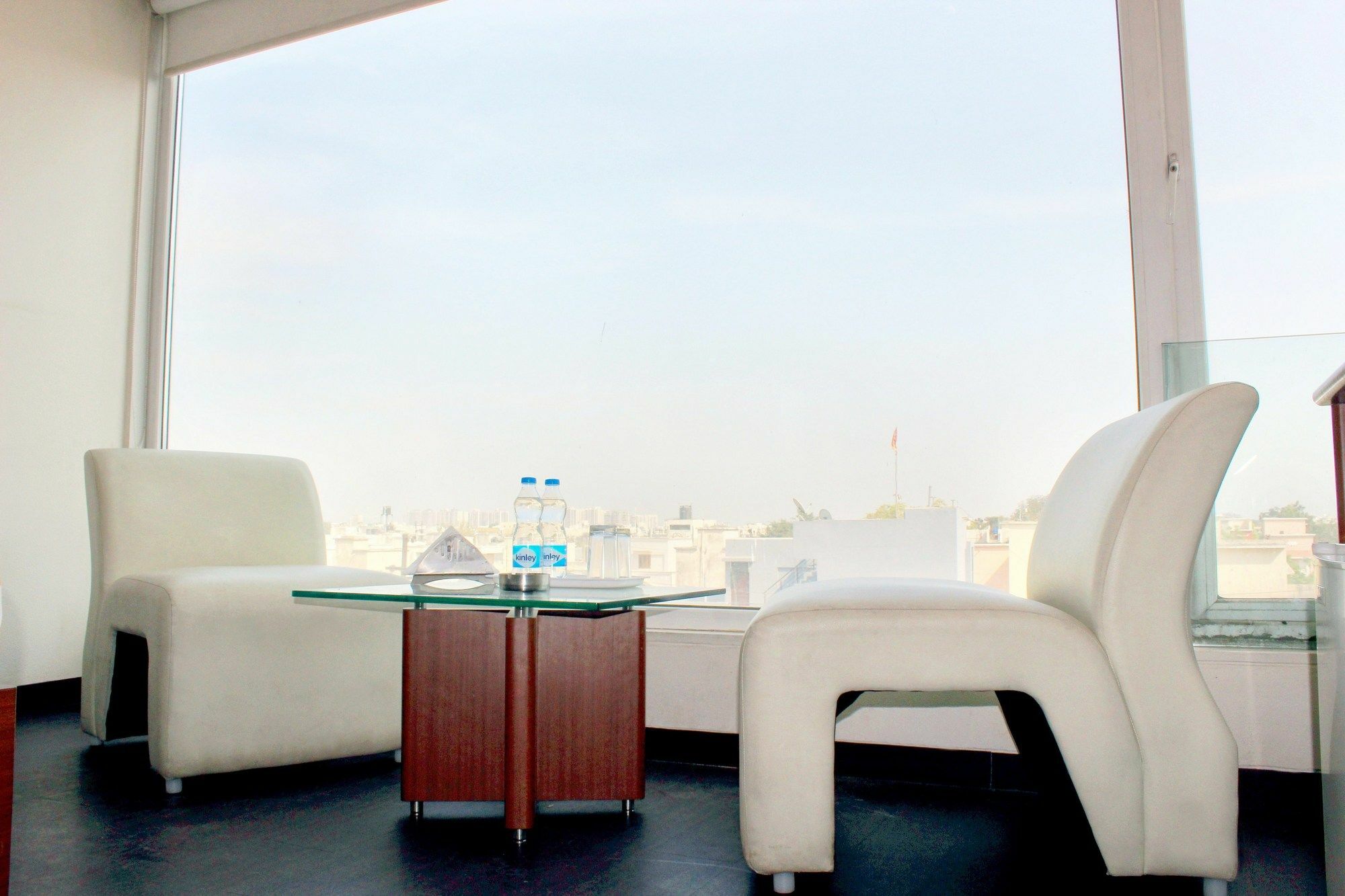 Fabhotel Prime Avenue Indore Buitenkant foto