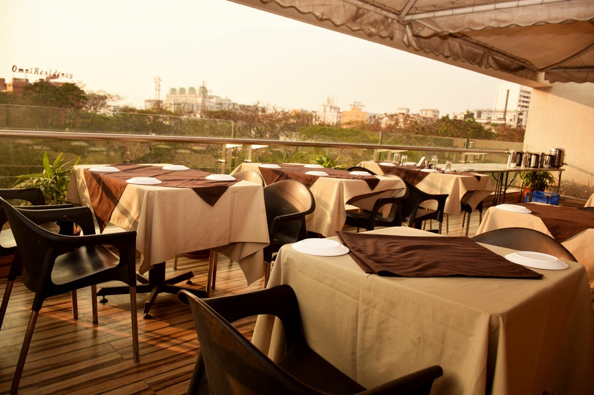 Fabhotel Prime Avenue Indore Buitenkant foto